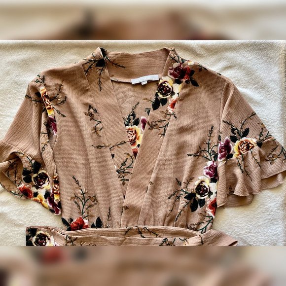 Beige Floral Romper with Belt - Picture 3 of 3